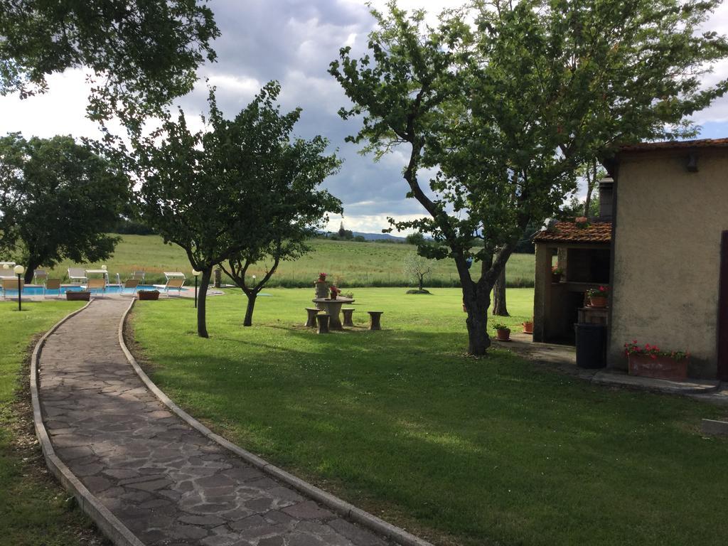 Agriturismo Podere Delle Querci Castiglion Fiorentino Exterior photo