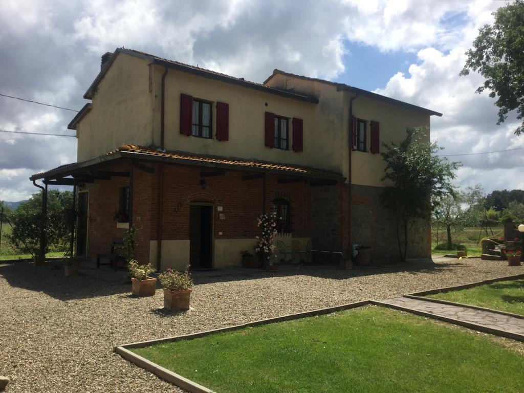 Agriturismo Podere Delle Querci Castiglion Fiorentino Exterior photo